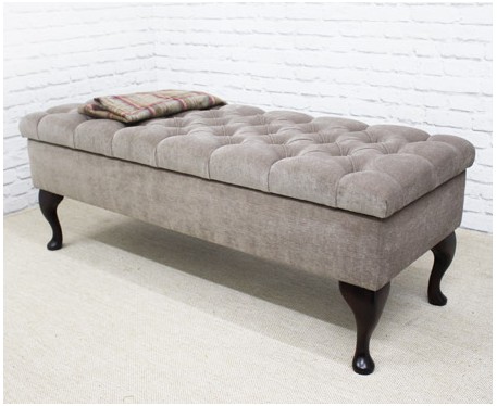 Deep Buttoned Bench Stool