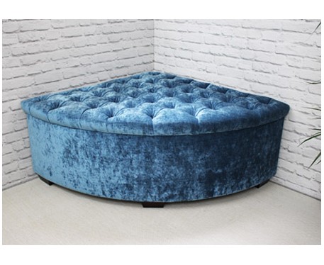 Deep Buttoned Corner Seat